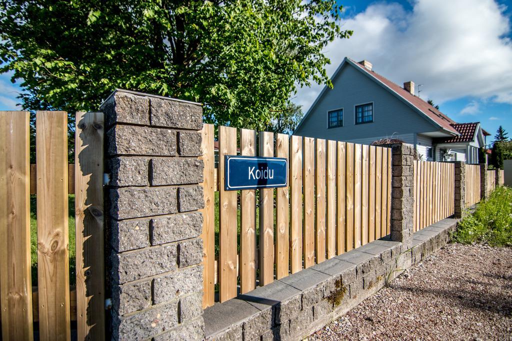 Manni Homestay Курессааре Экстерьер фото