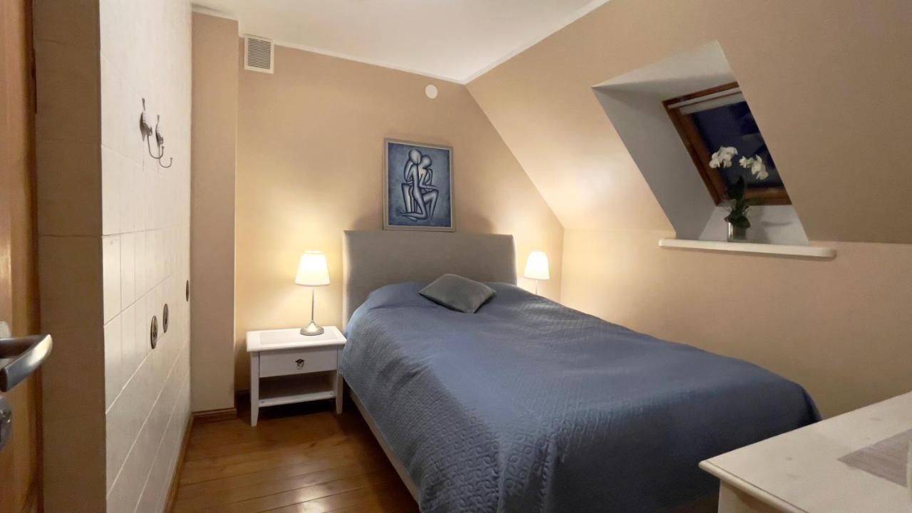 Manni Homestay Курессааре Экстерьер фото