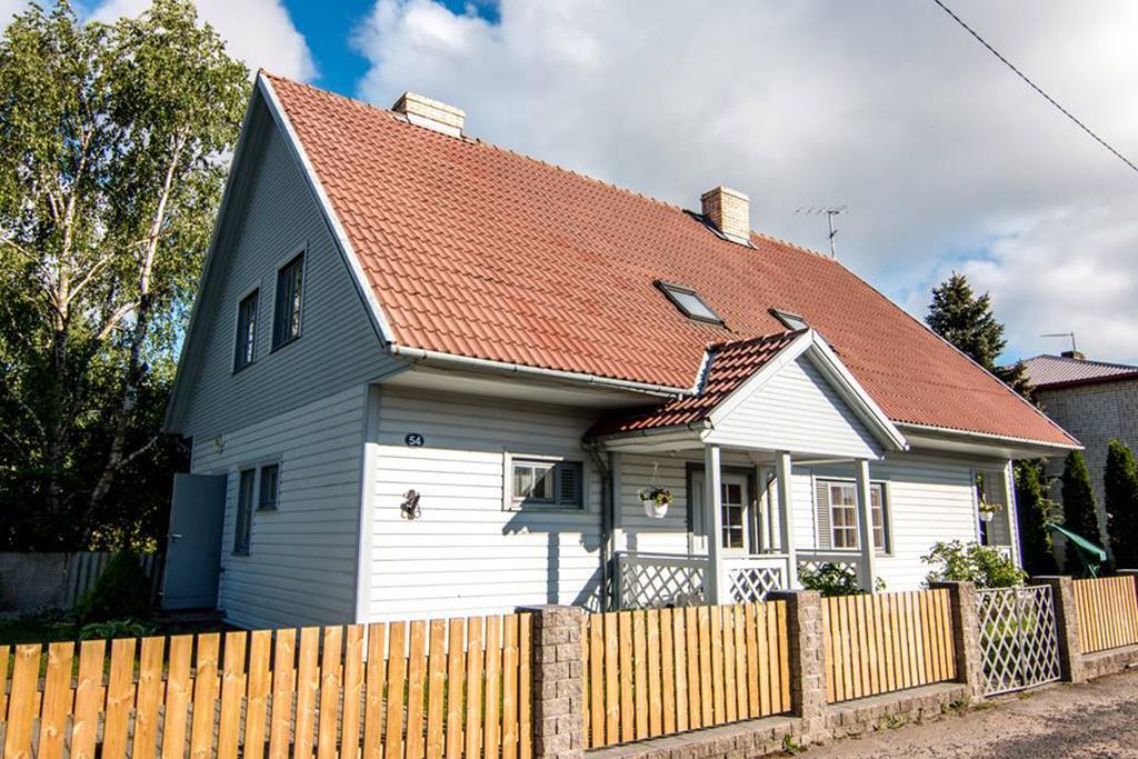 Manni Homestay Курессааре Экстерьер фото